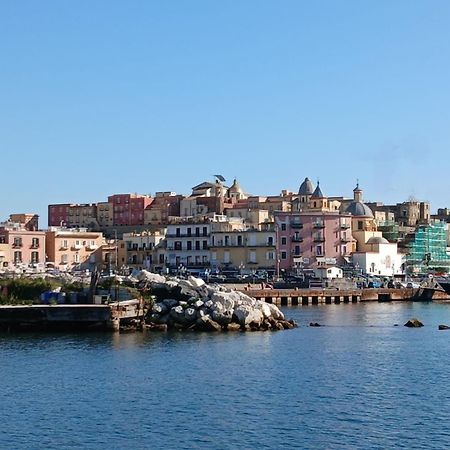 Casa Al Corso Pozzuoli Centro Apartment Luaran gambar