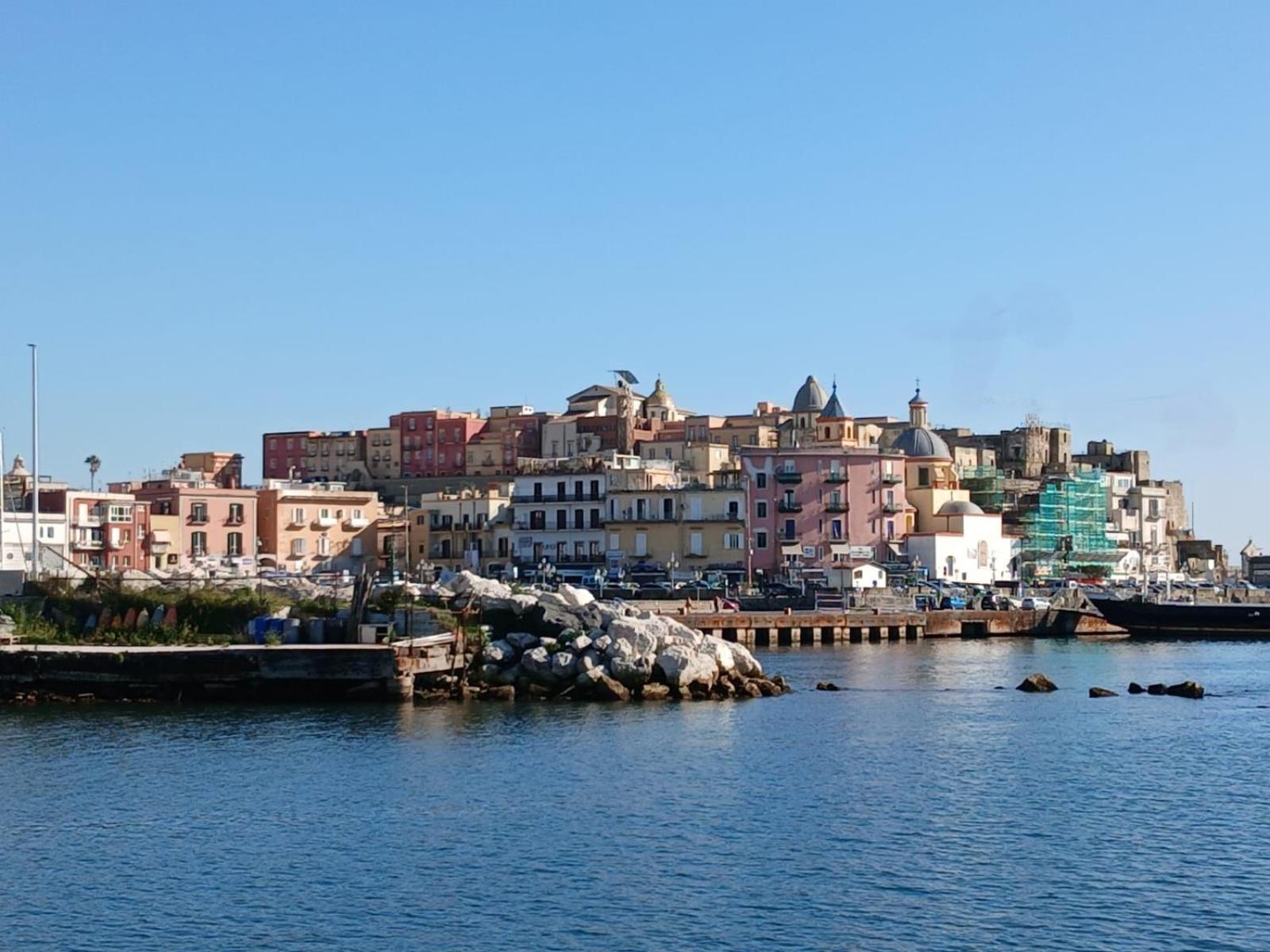 Casa Al Corso Pozzuoli Centro Apartment Luaran gambar